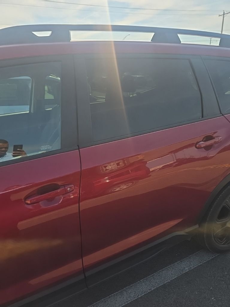 Used 2025 Crimson Red Pearl Subaru Onyx Edition image 6