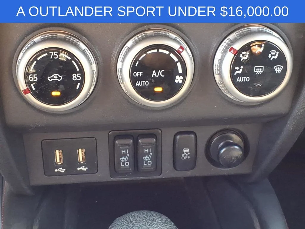 Used 2022 Black Mitsubishi 2.0 SE image 24