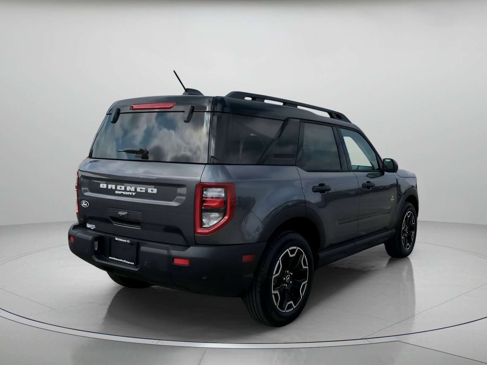 New 2026 Carbonized Gray Metallic Ford Outer Banks® image 24