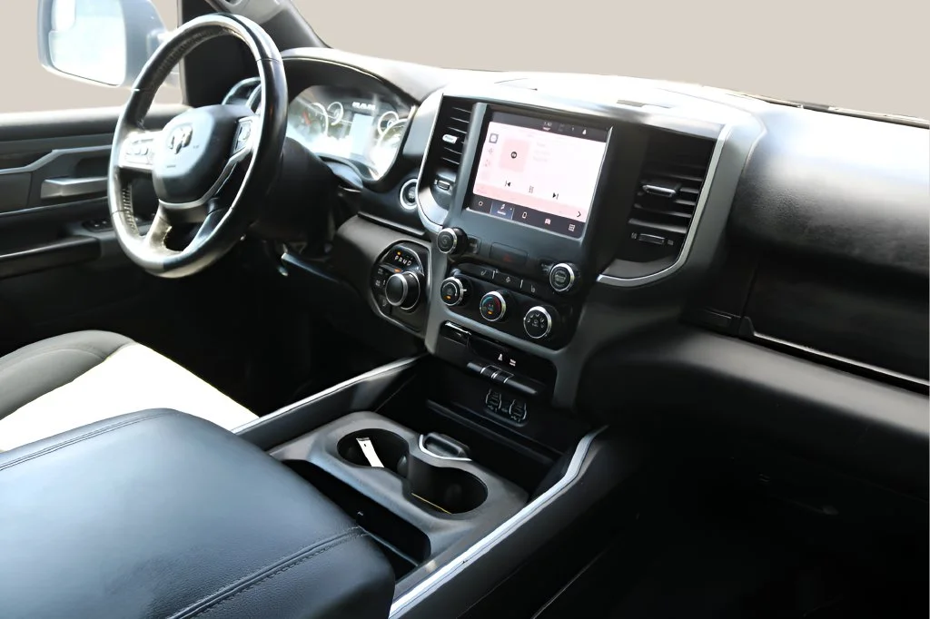 Used 2023 Silver Ram Big Horn/Lone Star image 16