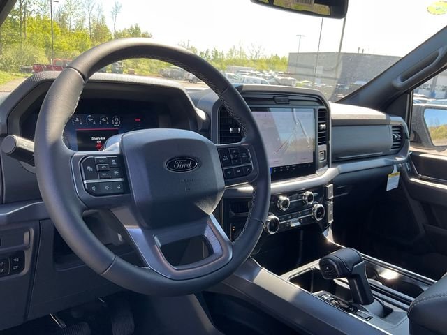 New 2026 Carbonized Gray Metallic Ford XLT image 15