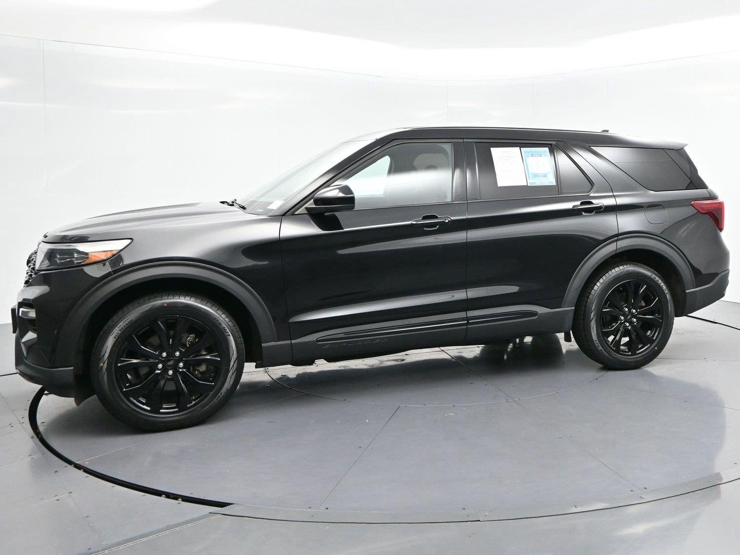 Used 2022 Agate Black Ford ST image 4