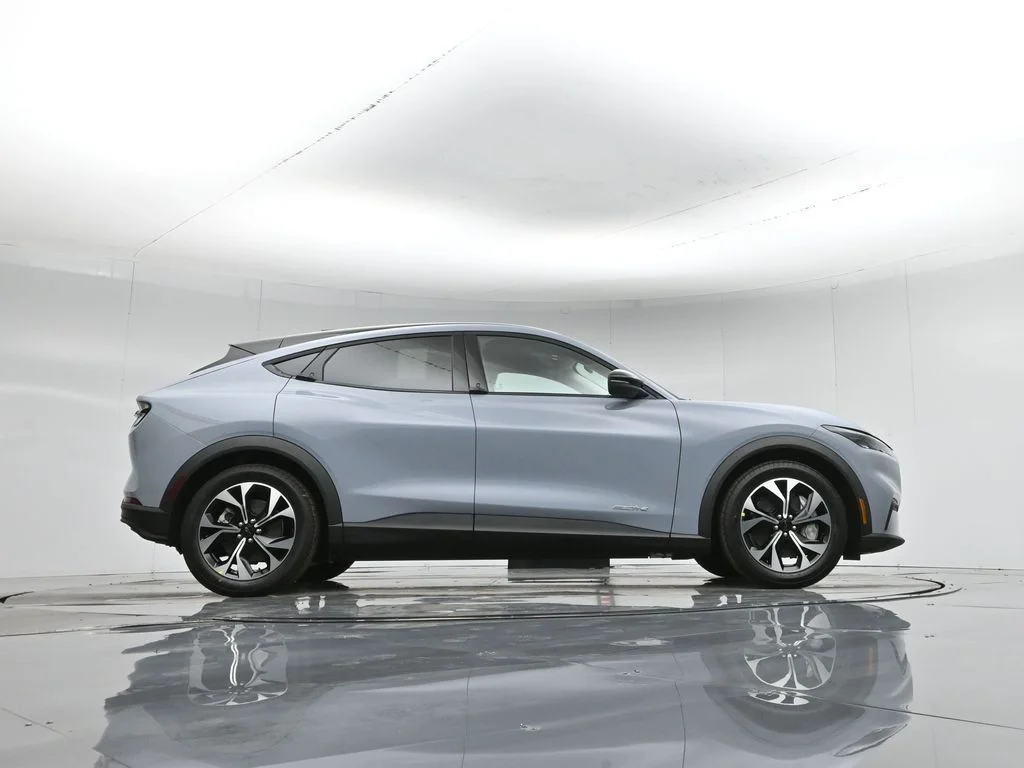 New 2026 Gray Ford Select image 38