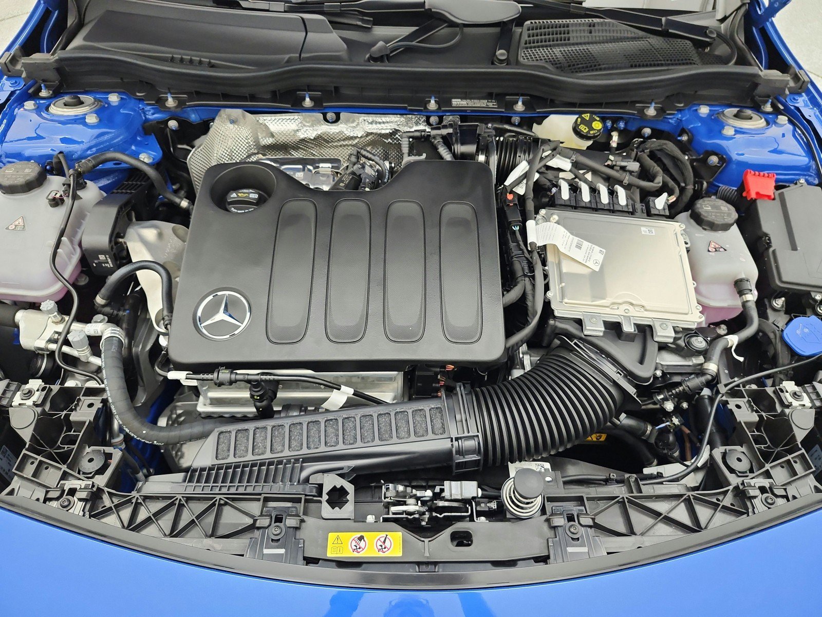 New 2027 Sky Blue Metallic Mercedes-Benz CLA 220 Hybrid FWD image 33