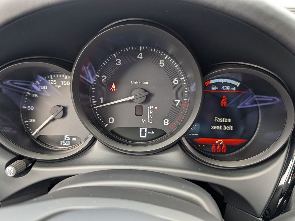 2026 Porsche Macan T - Photo 22