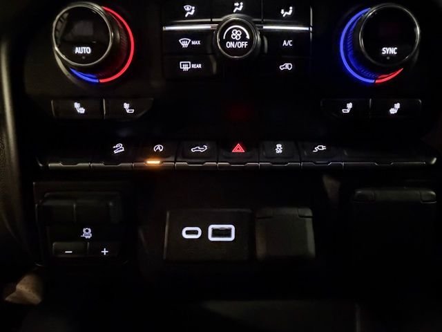 Used 2019 Red Chevrolet RST image 20
