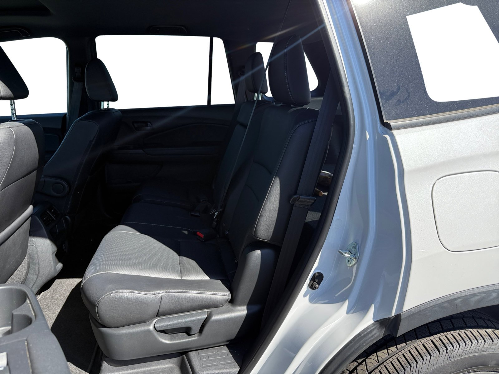 Used 2022 White Honda EX-L image 16