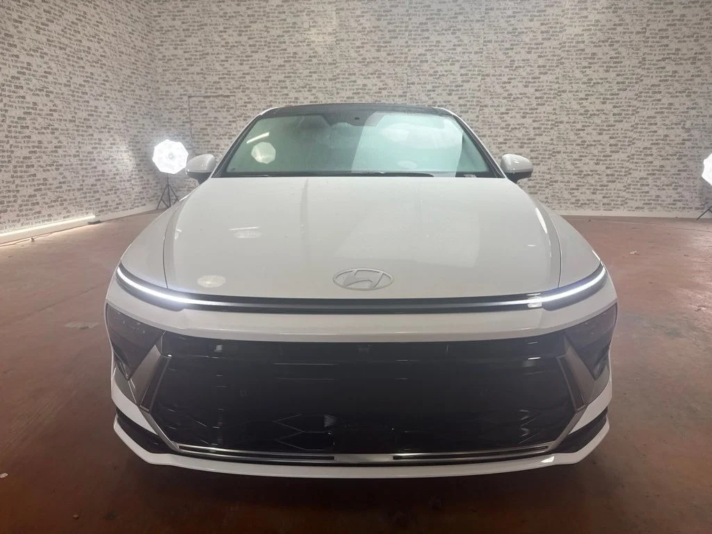 New 2026 Serenity White Hyundai Limited image 2