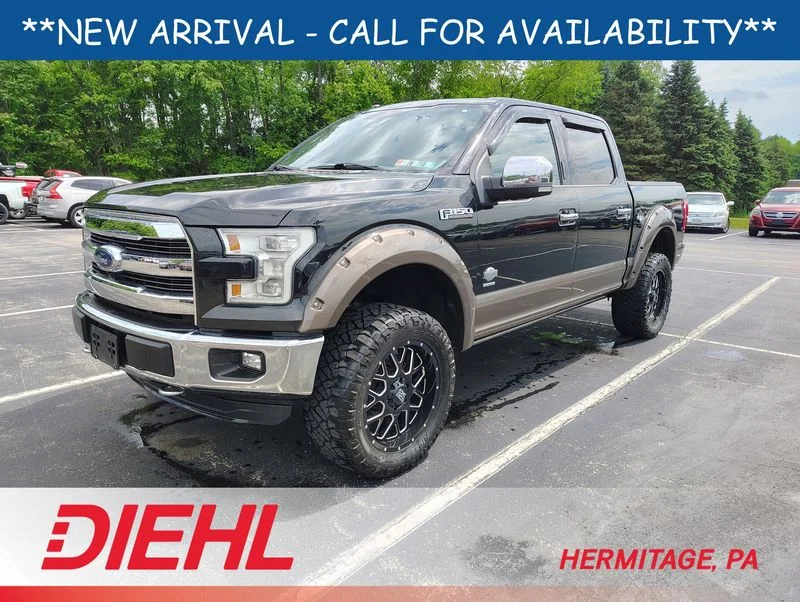 Used 2015  Ford King Ranch image 1