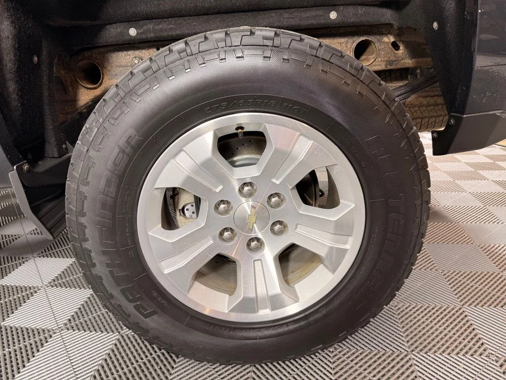 Used 2017 Gray Chevrolet LT image 15