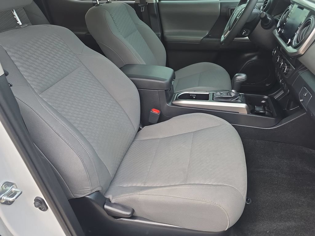 Used 2023 White Toyota SR5 image 38