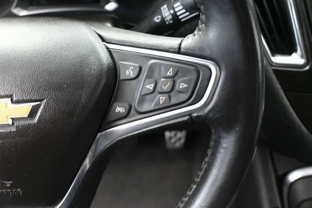 Used 2016 Gray Chevrolet LT image 26