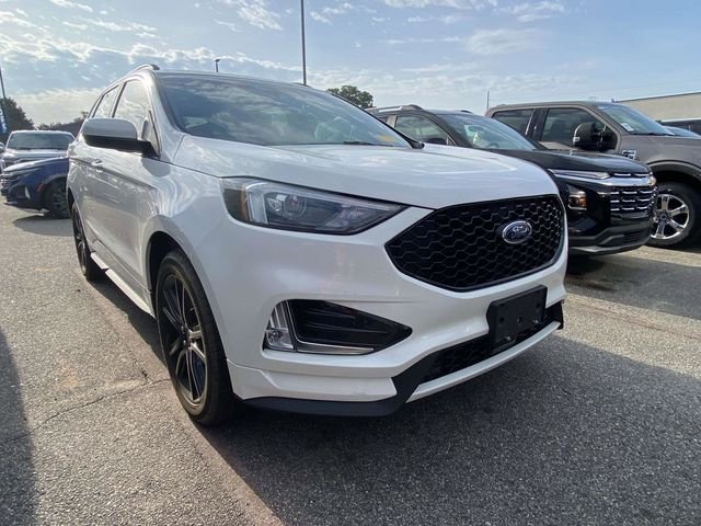 2023 Ford Edge ST-Line AWD's photo