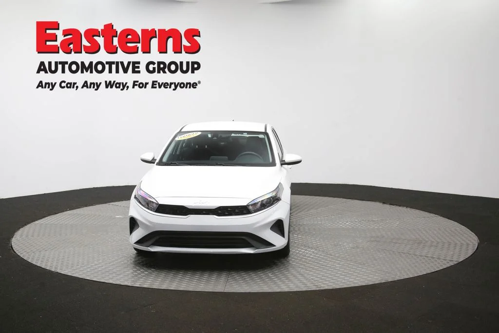 Used 2023 White Kia LXS image 52