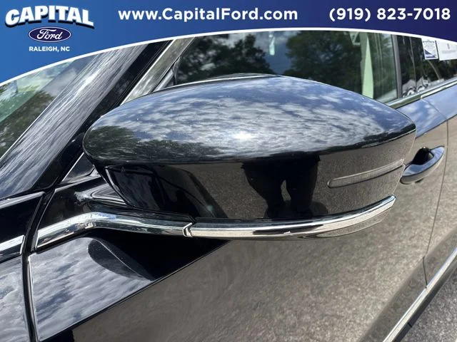 Used 2023 Black Acura Technology image 12