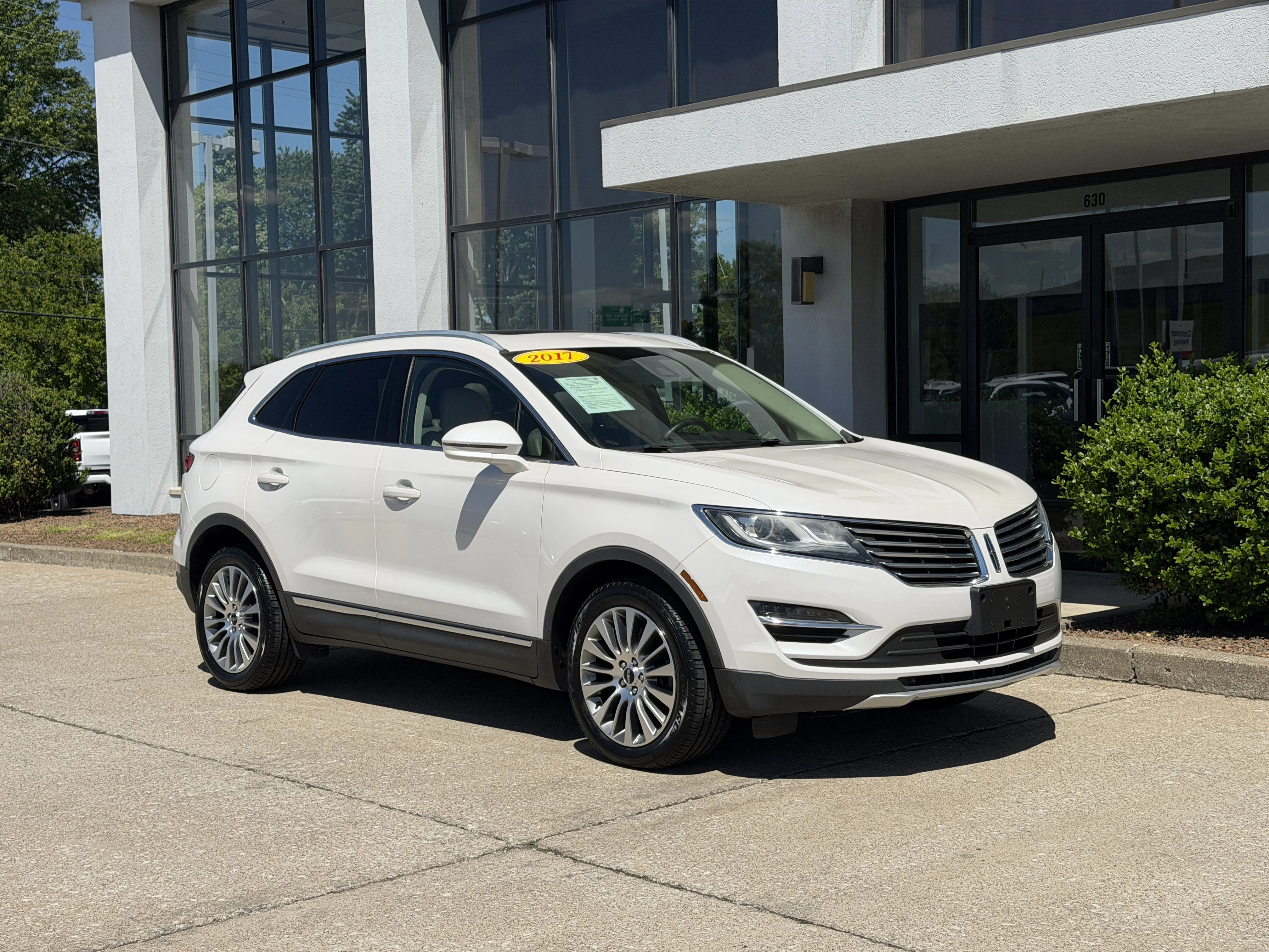 Used 2017 Lincoln MKC Reserve with VIN 5LMCJ3D93HUL56623 for sale in Jeffersonville, IN