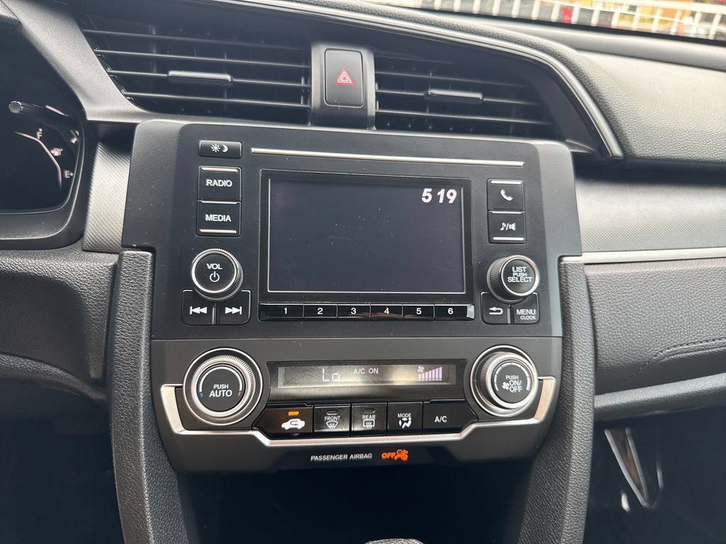 Used 2017  Honda LX image 17