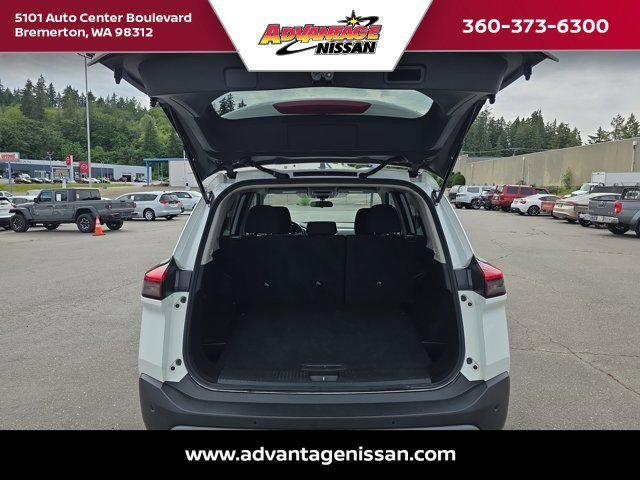 Used 2023 Glacier White Nissan S image 5