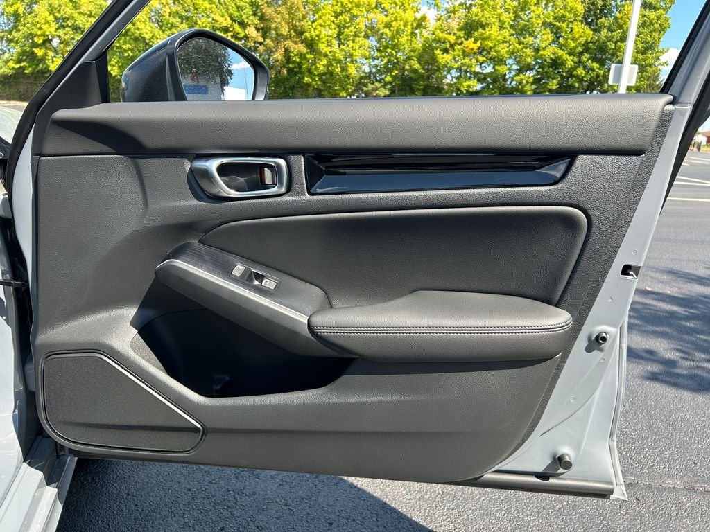 New 2026 Urban Gray Pearl Honda Sport Touring image 25