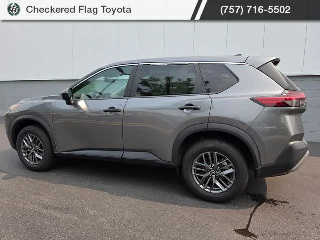 Used 2023 Gun Metallic Nissan S image 4