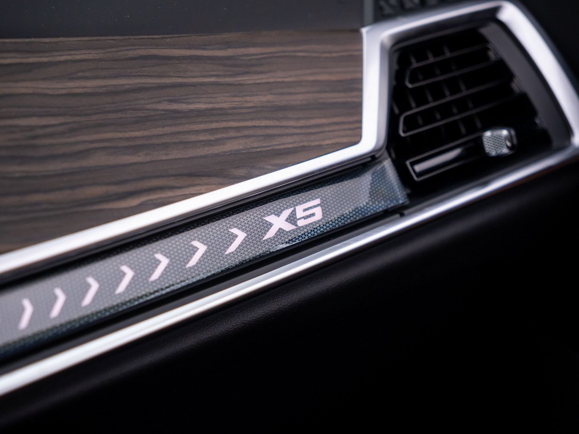 New 2026 Skyscraper Grey Metallic BMW xDrive40i image 32