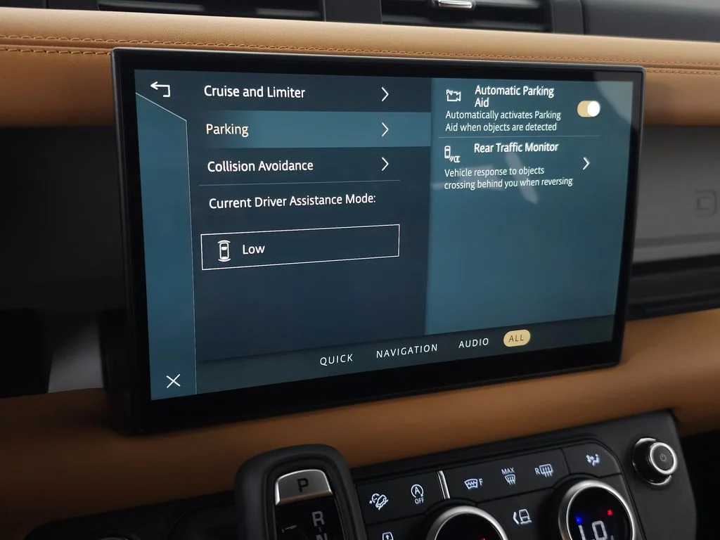 Certified Used 2024 Gray Land Rover X-Dynamic SE image 33