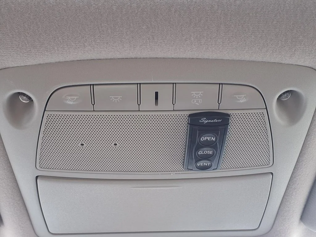 Used 2018 Gun Metallic Nissan SV image 25