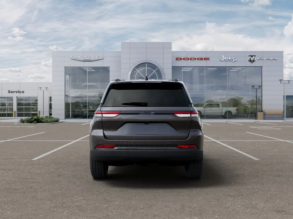 New 2025 Baltic Gray Metallic Clear-Coat Exterior Paint Jeep Limited image 8