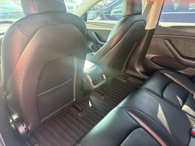 Used 2021  Tesla Performance image 20