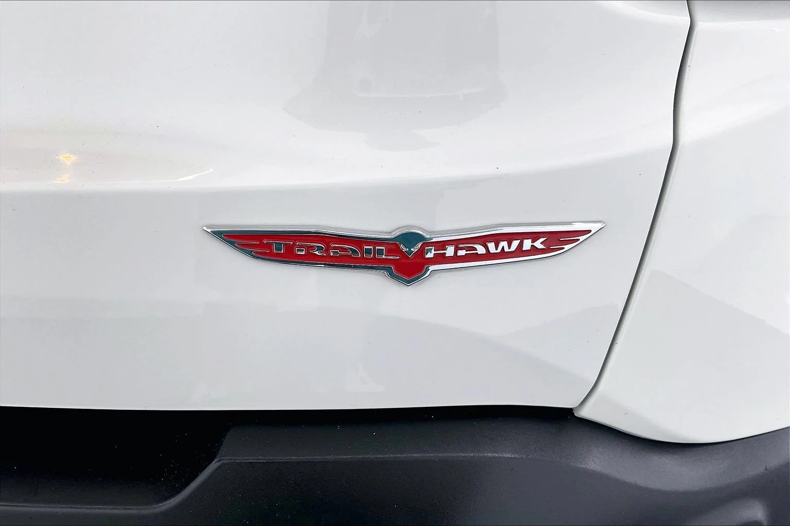 Used 2023 Alpine White Clearcoat Jeep Trailhawk image 7