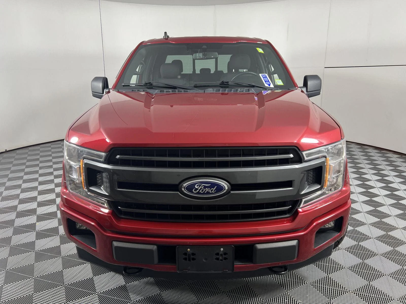 Used 2020 Rapid Red Metallic Tinted Clearcoat Ford XLT image 5