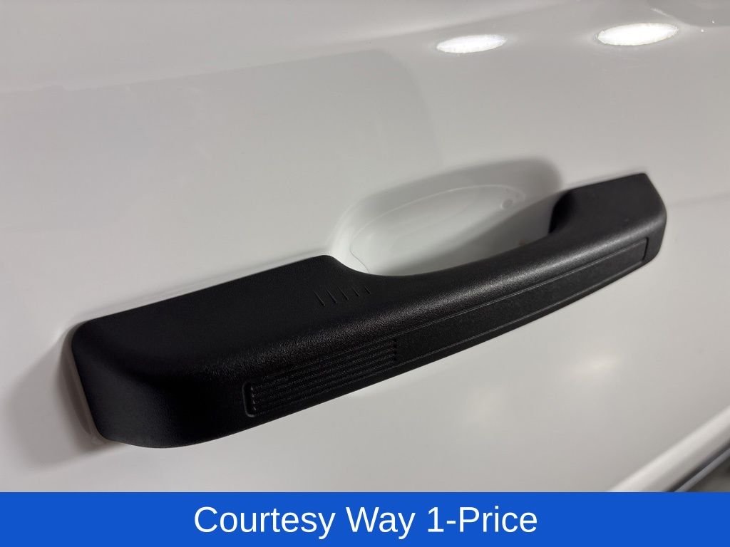 Used 2025 White Ford Big Bend image 13