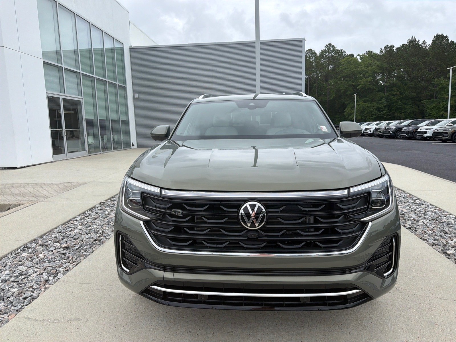 New 2026 Avocado Green Pearl Volkswagen SEL Premium R-Line 4Motion image 2