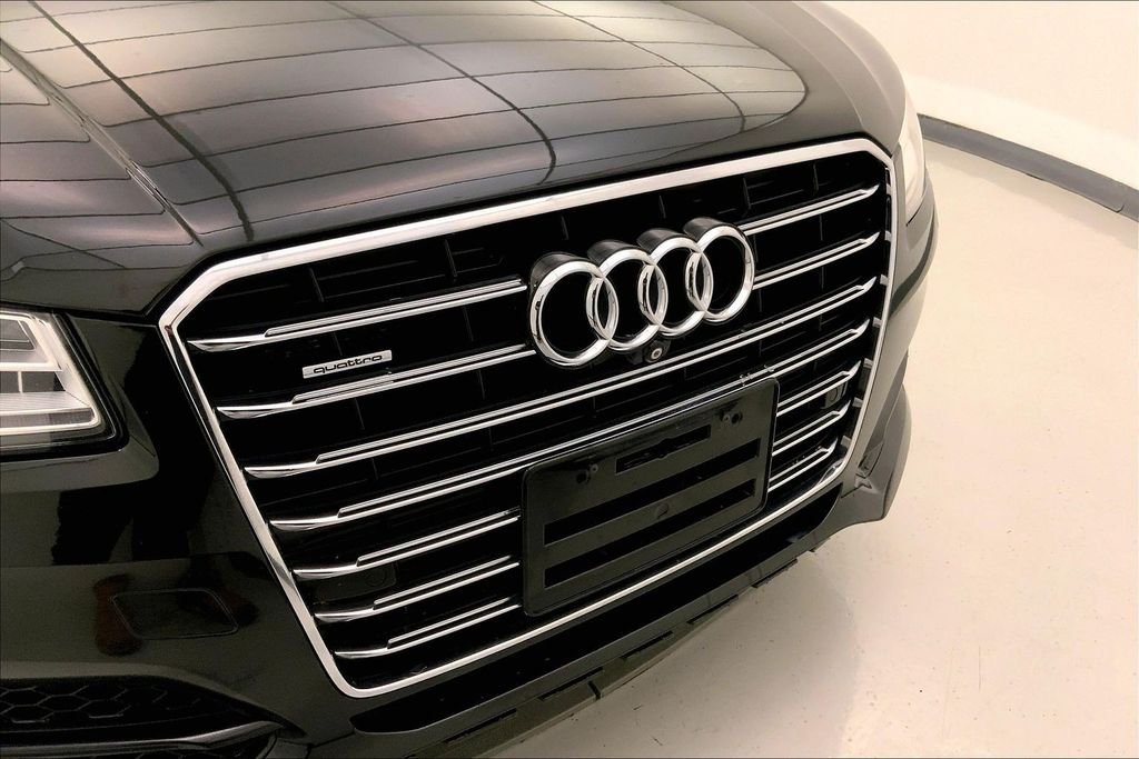 Used 2016 Black Metallic Audi L 4.0T Sport image 29