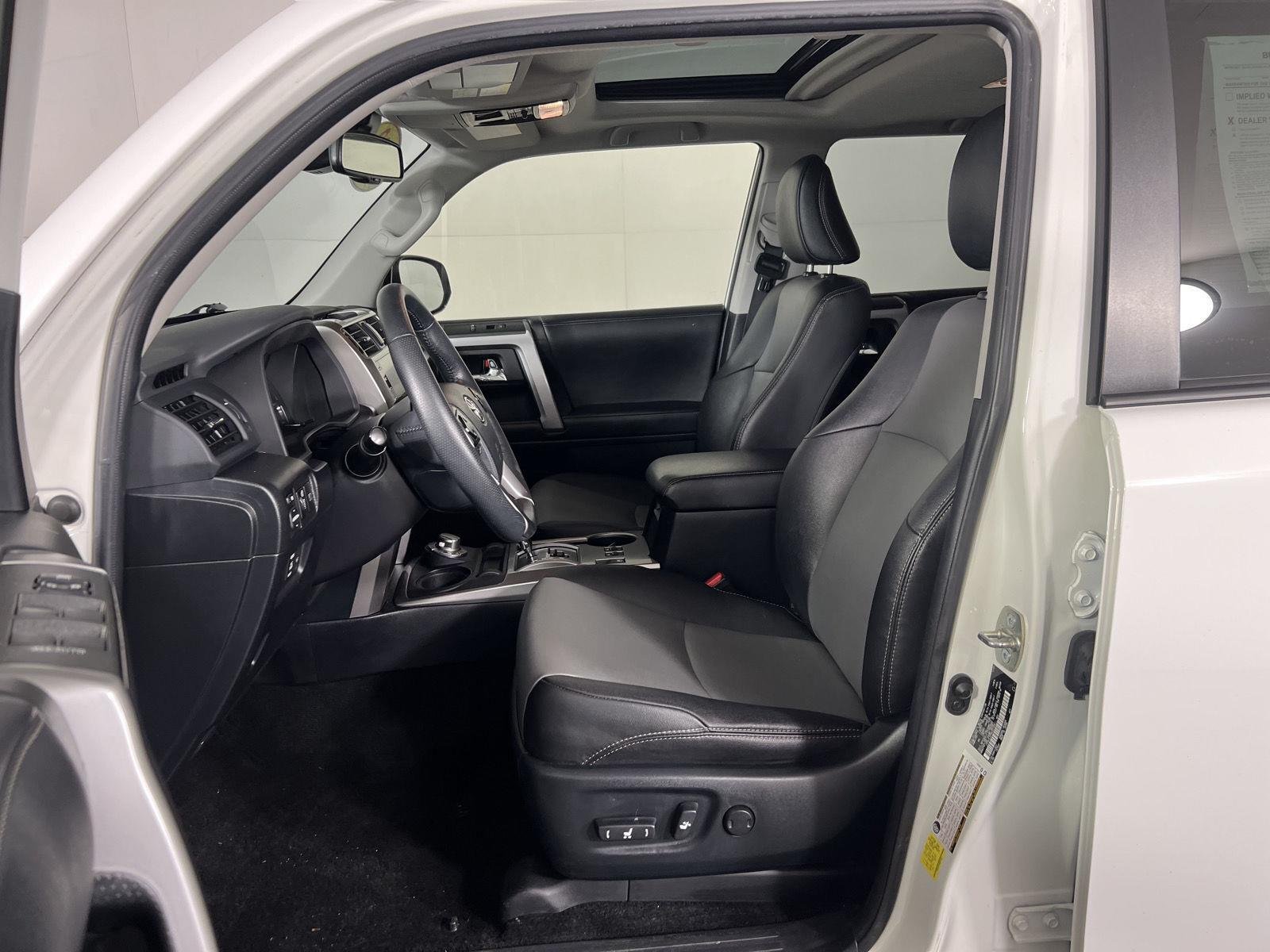 Used 2022 White Toyota SR5 Premium image 12