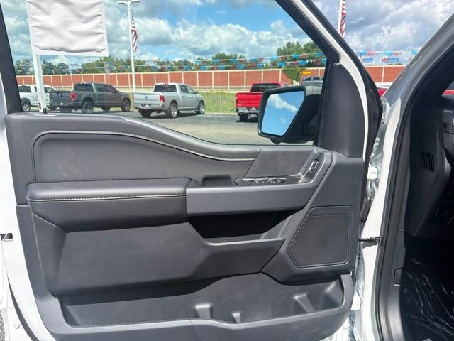 New 2026 Oxford White Ford XLT image 11
