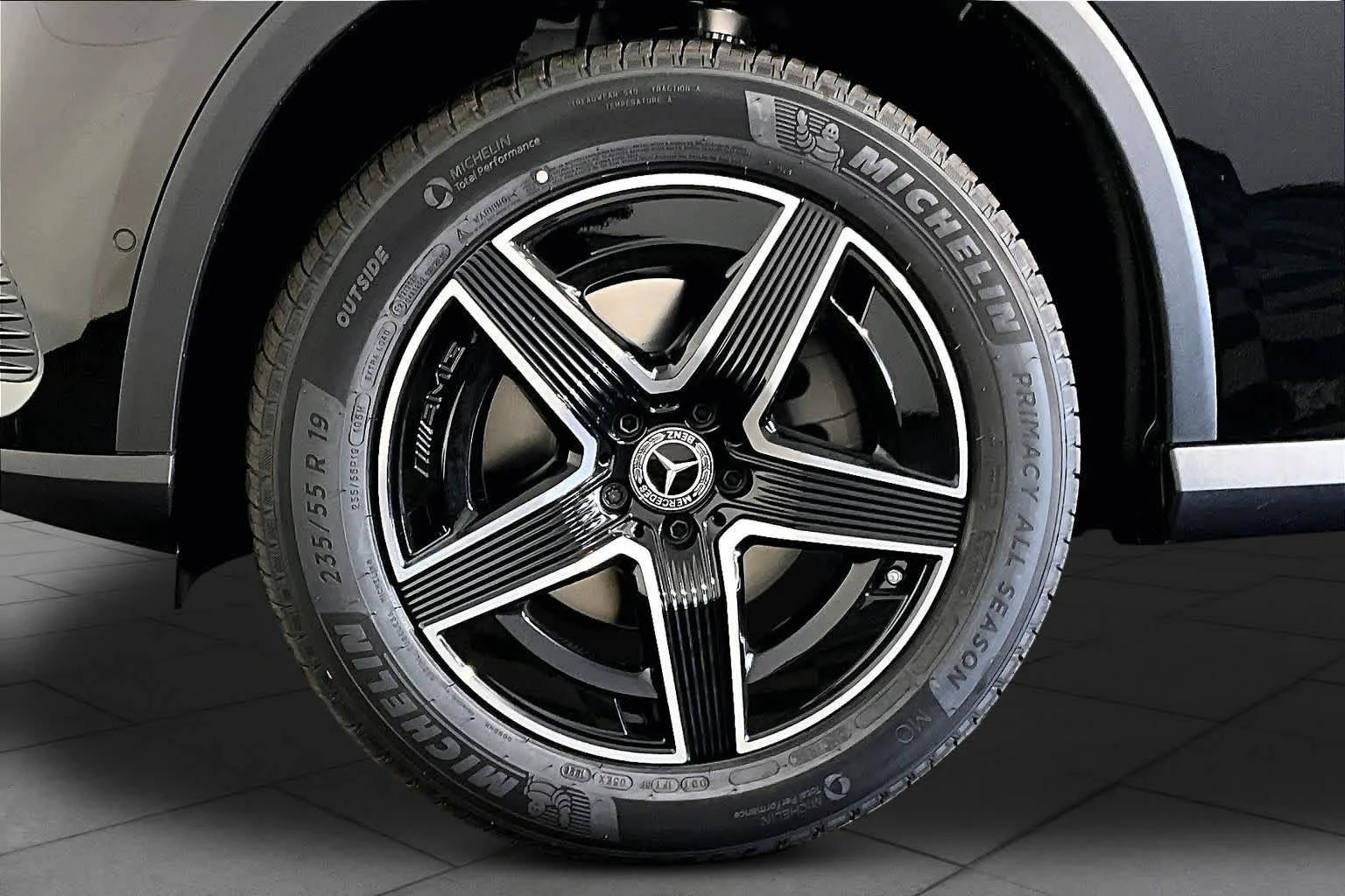 New 2026 Black Mercedes-Benz GLC 300 image 17