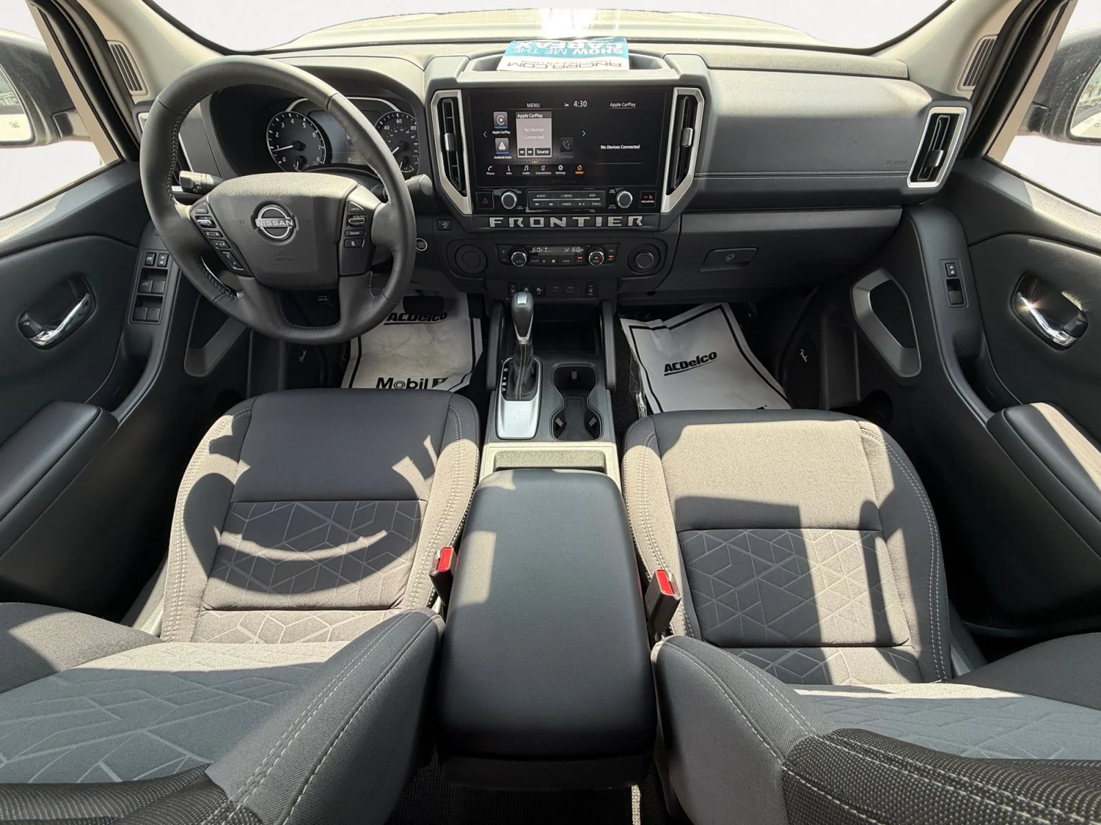 Used 2025 Glacier White Nissan SV image 2