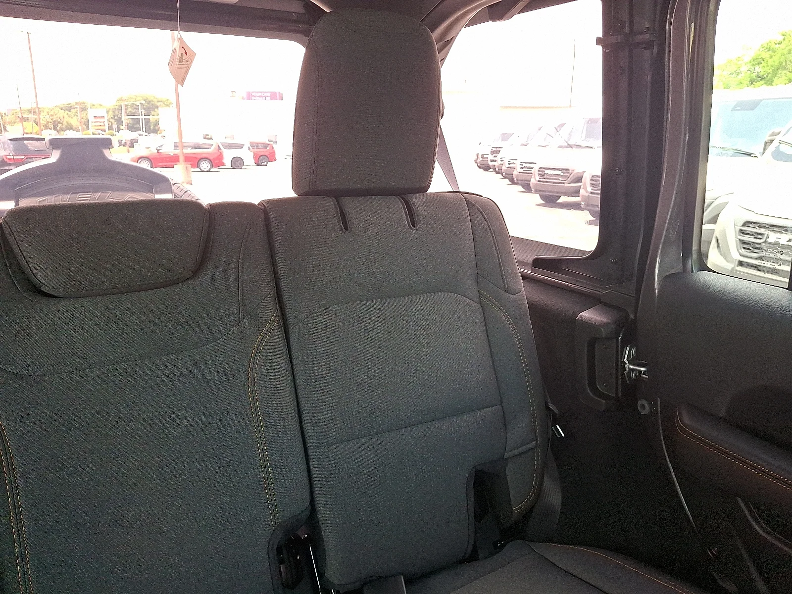2025 Jeep Wrangler 4-Door Sahara - Photo 14