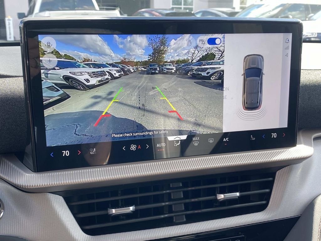 2026 Ford Explorer - Photo 17