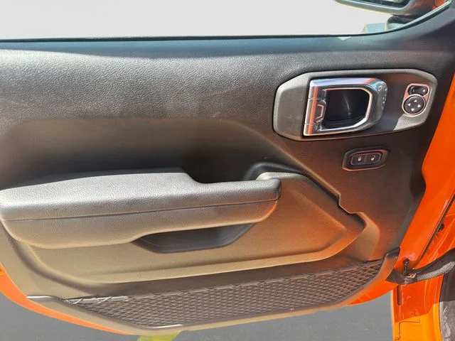 Used 2025 Orange Jeep Sport S image 14