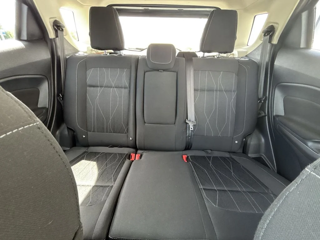 Used 2020 Gray Ford SE image 25