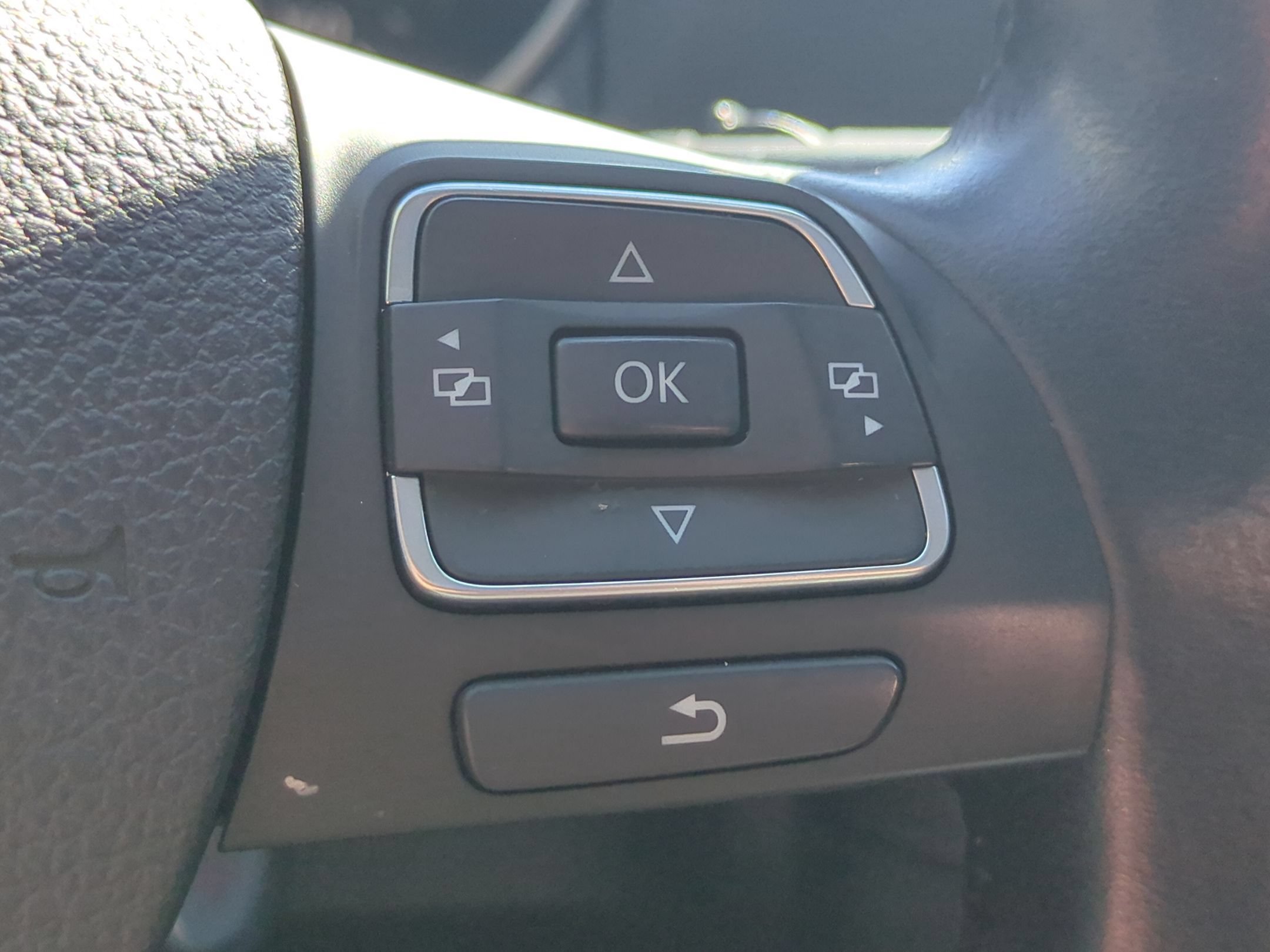 Used 2012 Red Volkswagen TDI image 18