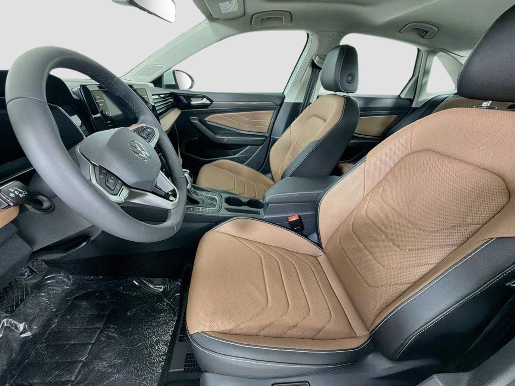 New 2026 Opal White Pearl Volkswagen SEL Automatic image 22