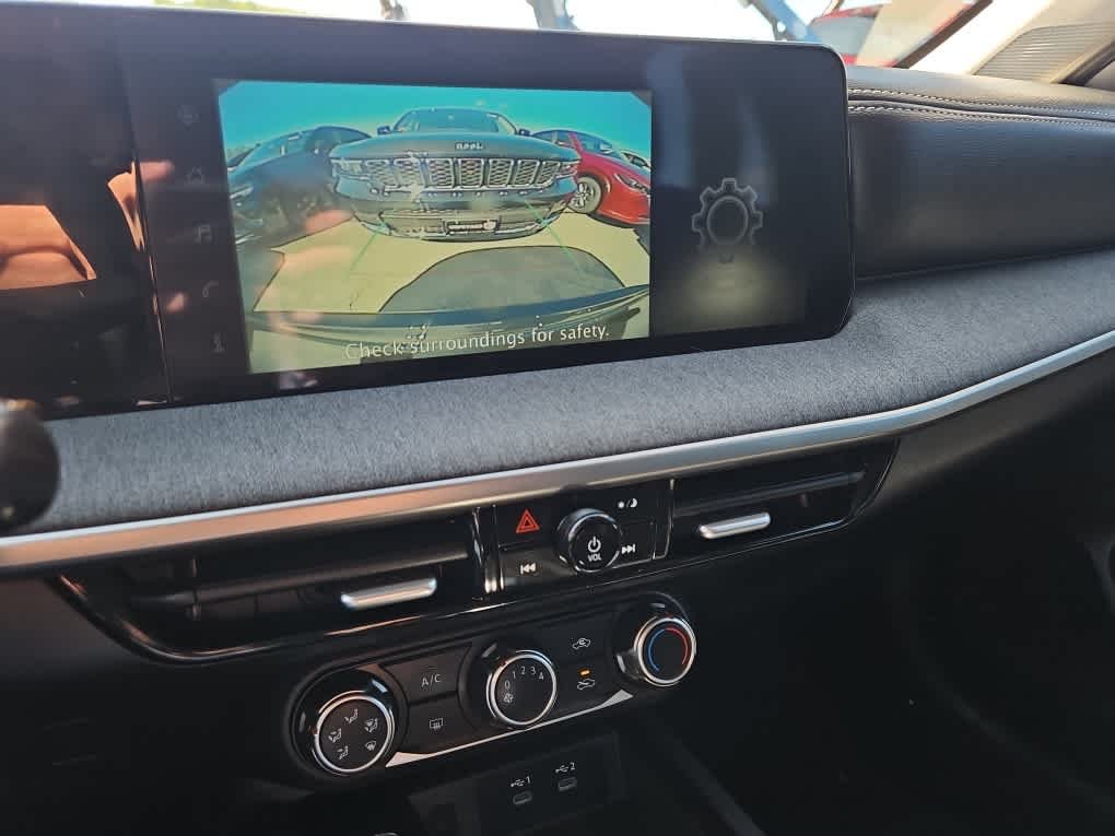 Used 2025 Gun Metallic Nissan SV image 6