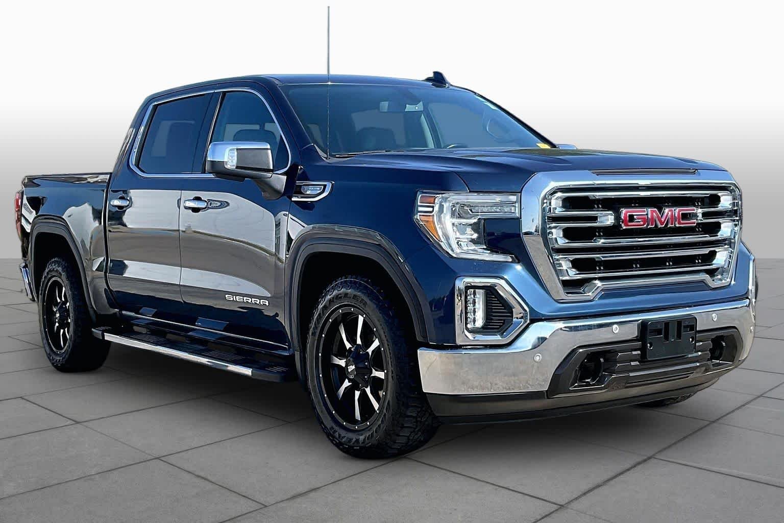 Used 2019 Pacific Blue Metallic GMC SLT image 3