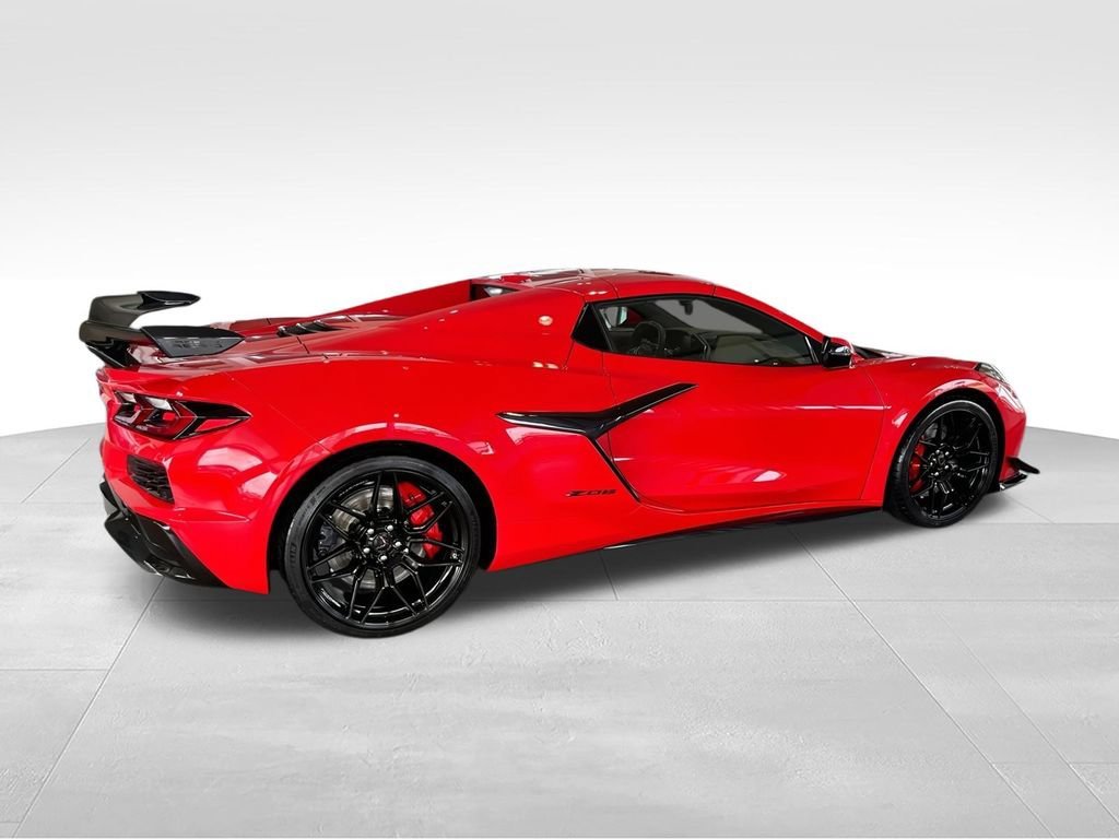 New 2026 Torch Red Chevrolet 1LZ image 9