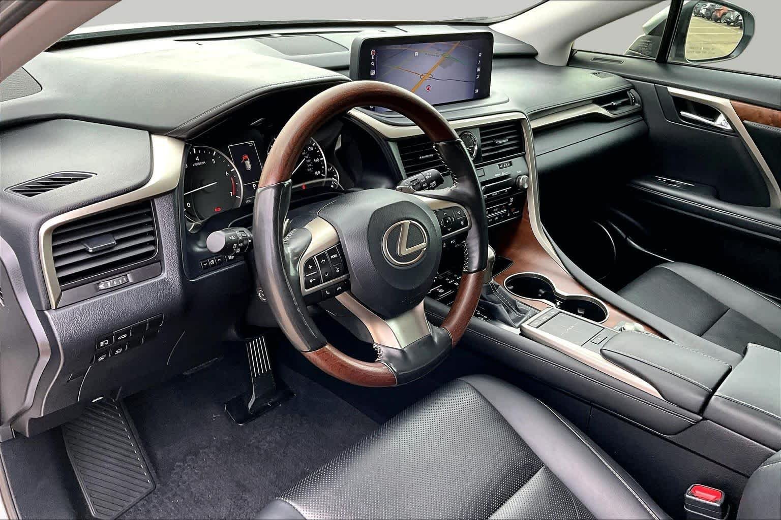 Certified Used 2022 IRIDIUM Lexus  image 17
