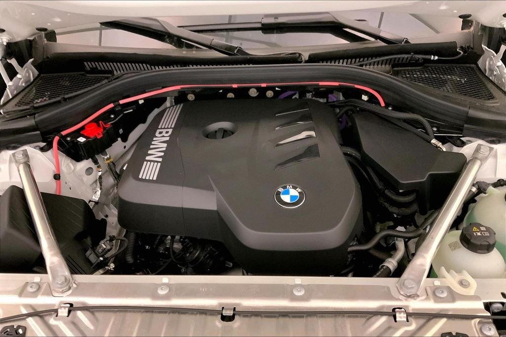 Used 2026 Alpine White BMW  image 8