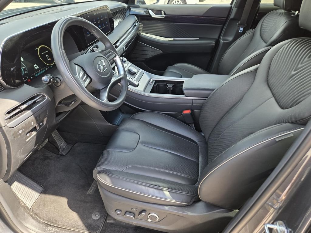 Used 2025 Gray Hyundai Calligraphy image 15
